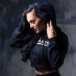 Alphalete Cropped Camo Hoodie Women’s Large Black Blue Spellout Graphic Athletic